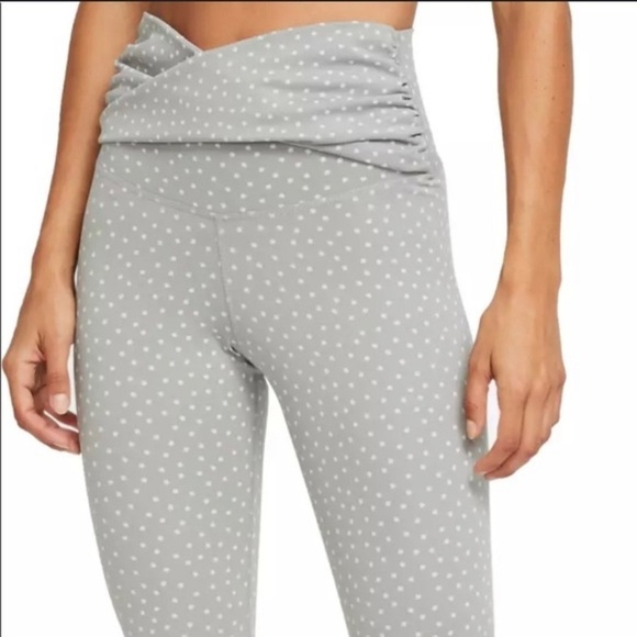 Nike Yoga Dot Twist Tights - Picture 1 of 5